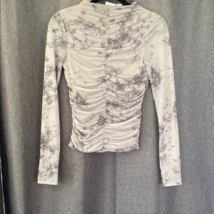 Noisy may White and Gray Ruched Long Sleeve